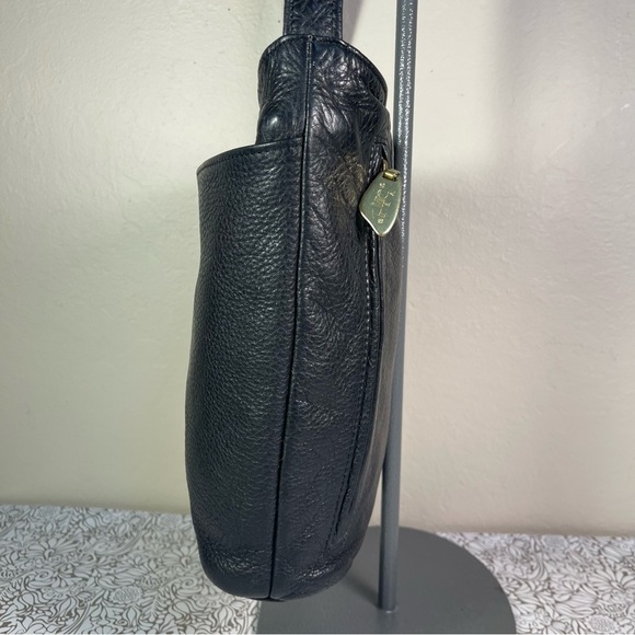 Libaire Vintage Black leather shoulder bag made in USA - Picture 5 of 13